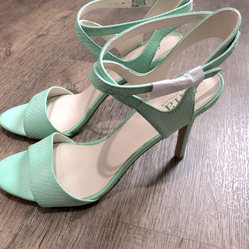 A.N.A. A New Approach high heel NWT + Box